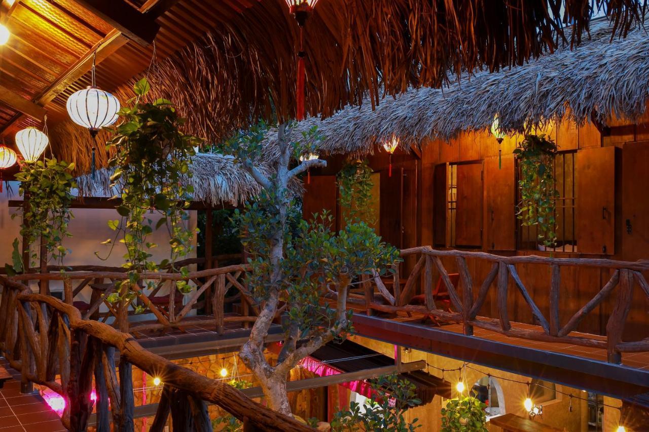 Phoenix Hotel An Bang Beach Хой Ан Екстериор снимка